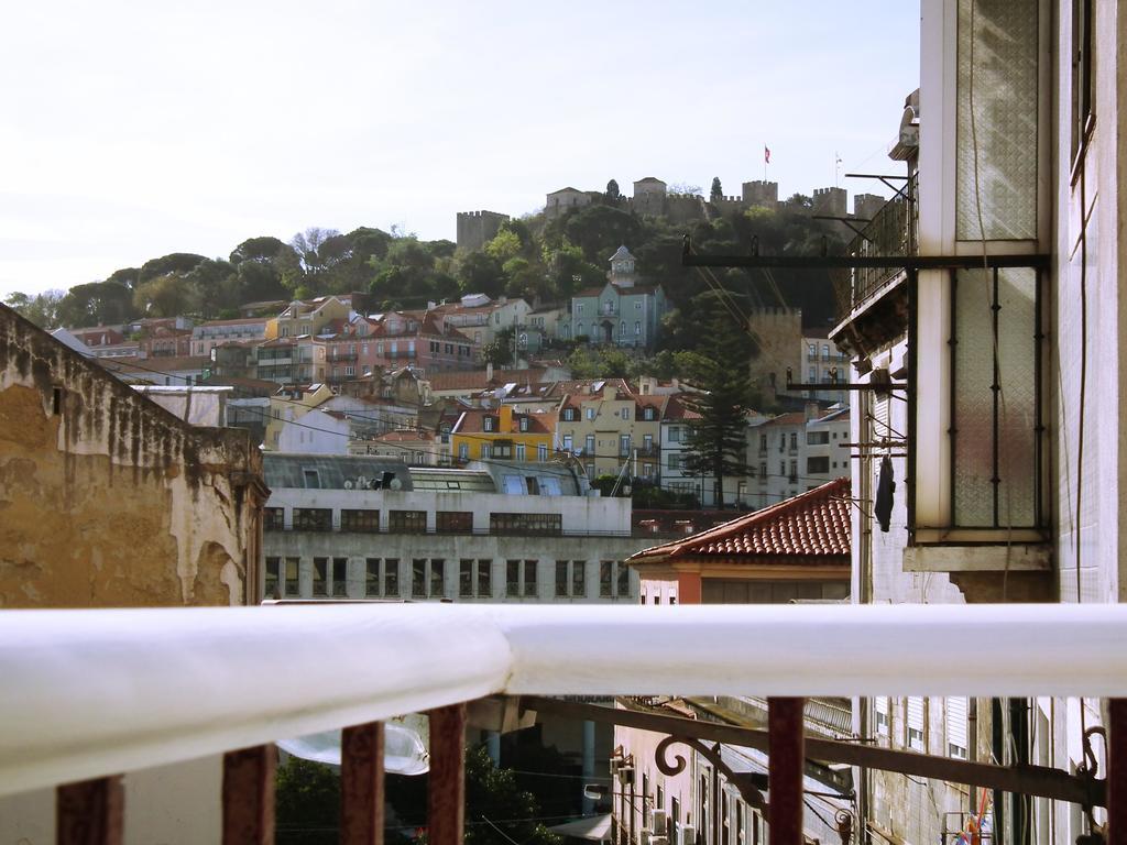 Cozy Apartment With Castel View Lisboa Екстериор снимка