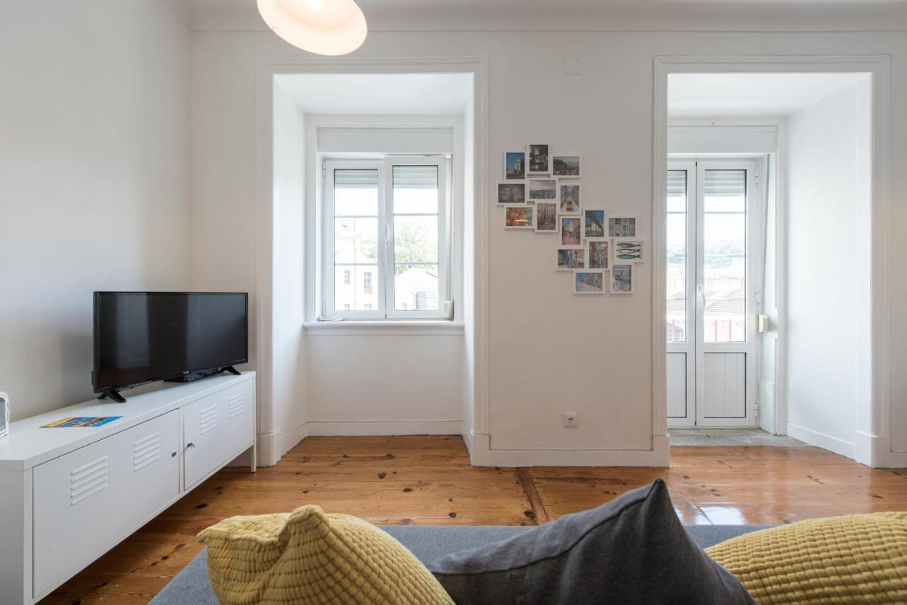 Cozy Apartment With Castel View Lisboa Екстериор снимка