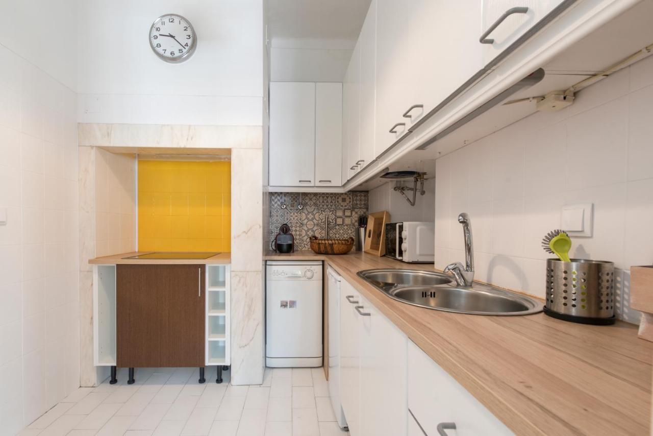 Cozy Apartment With Castel View Lisboa Екстериор снимка